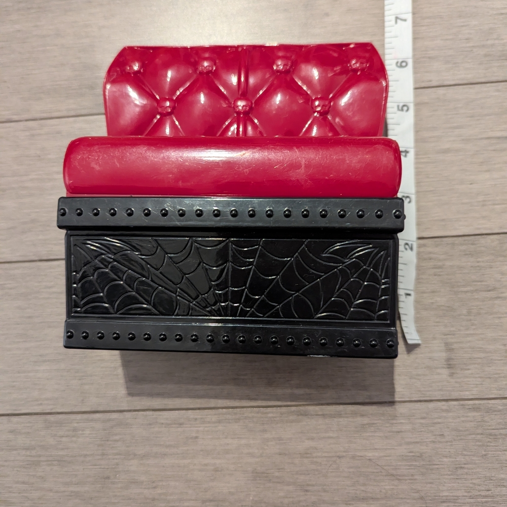 Red and Black Spiderweb Design Seat D'or Monster High Doll
